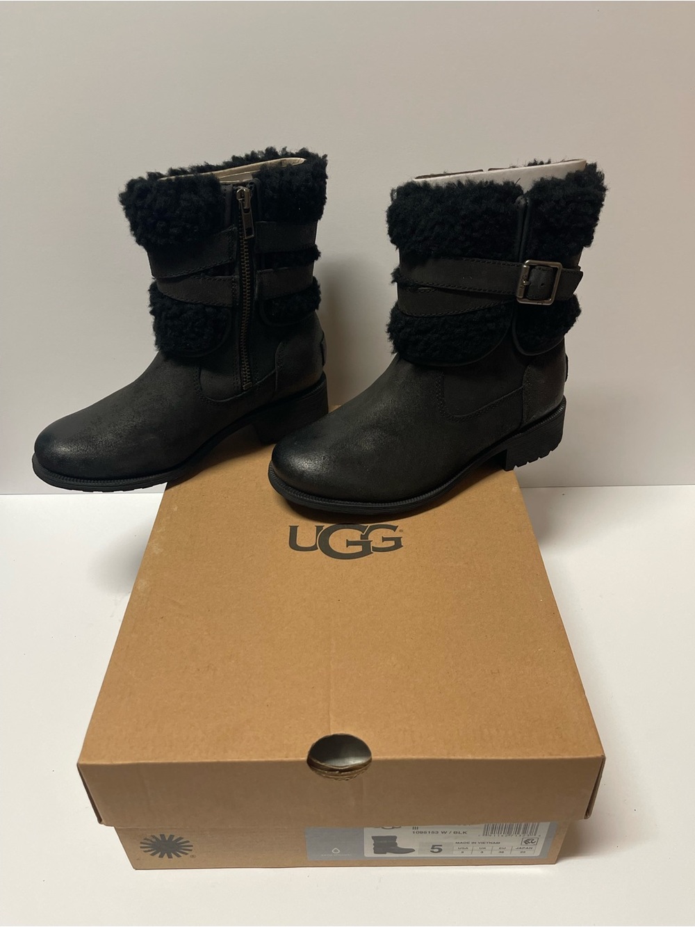 UGG Blayre Boot III Black Size US 5